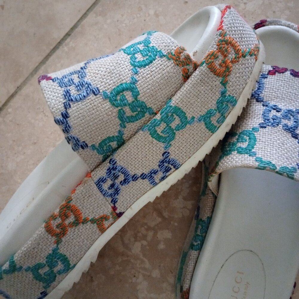 Gucci Size 38 Multicolor Platform Slides - image 1